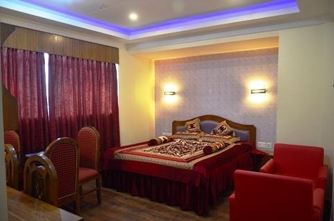 Hotel East Palace Sector V